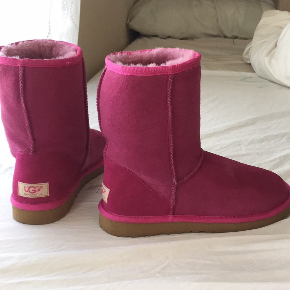 Pink Uggs 100% AUTHENTIC